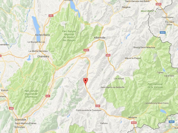 France plane crash: Two dead after aircraft crashes in Savoy